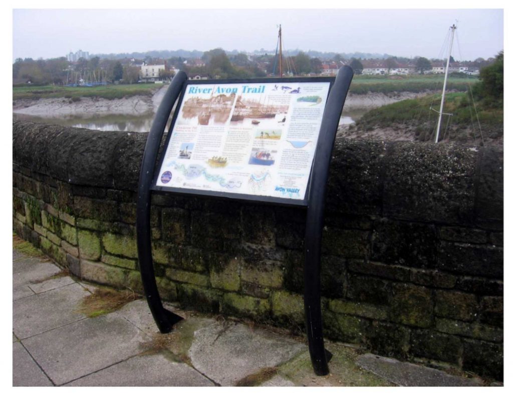 River Avon Hooped Posts
